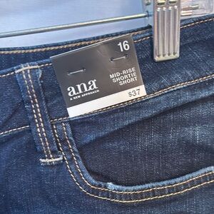 a.n.a Mid-Rise Shortie Jeans - Blue